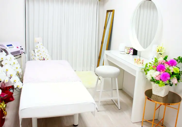 バストアップサロンmm【エムエム】の内観・外観1