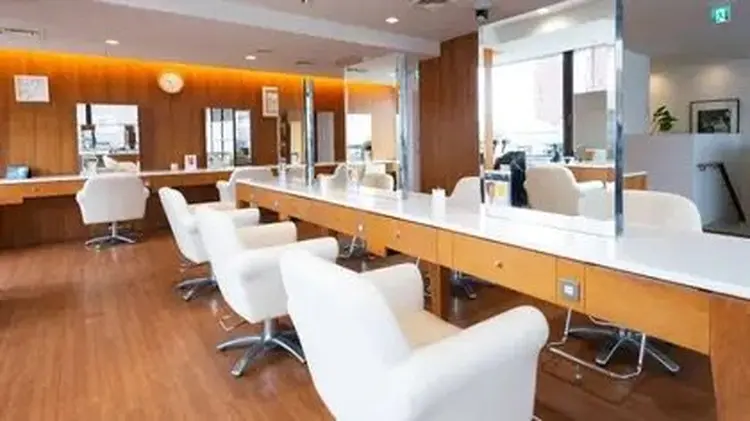 ヘアドゥ西千葉店の内観・外観2