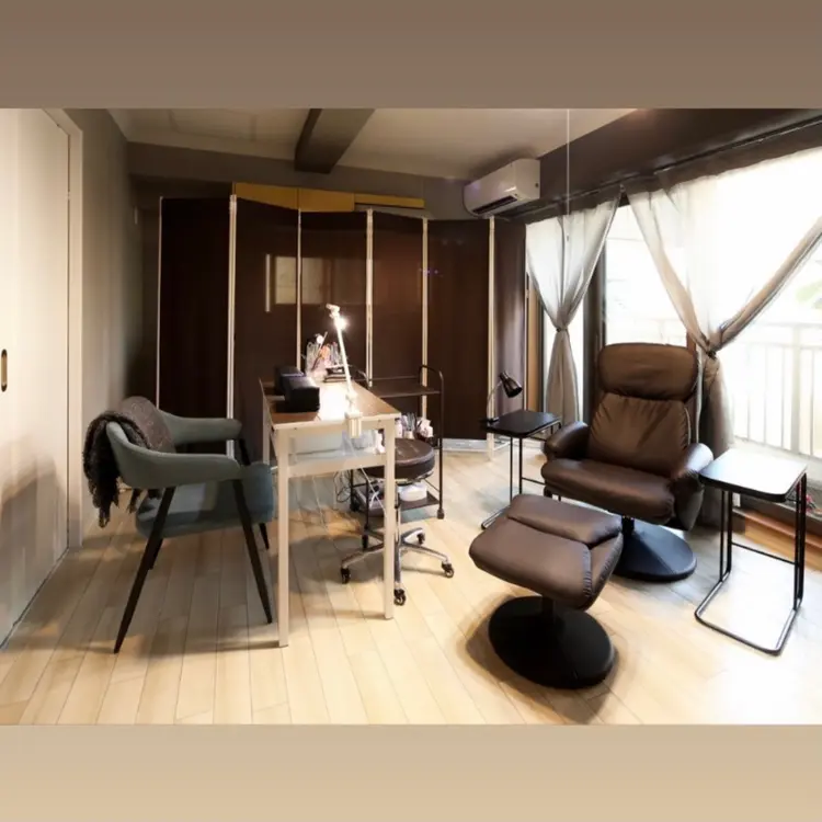 PLUMeの内観・外観1