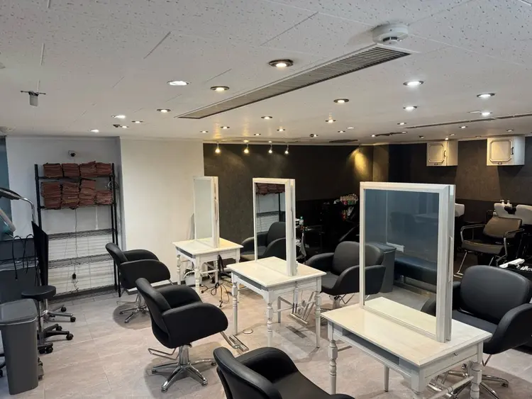 Luxis Osakaの内観・外観1