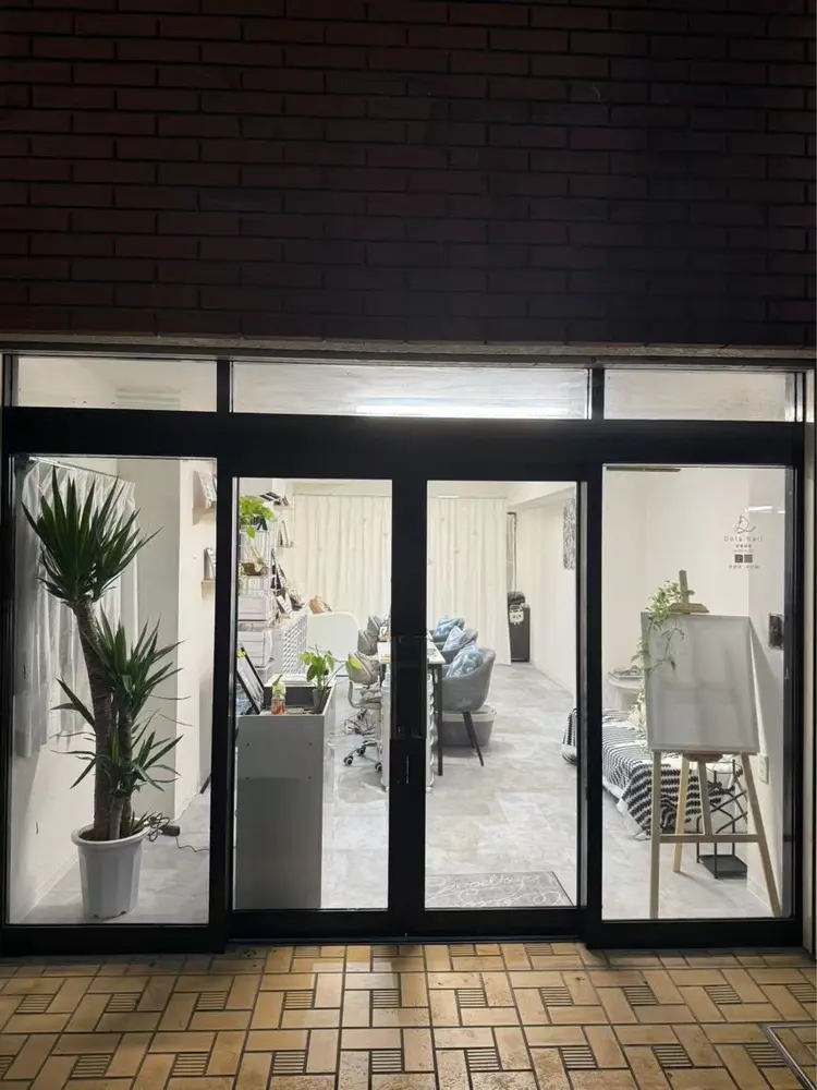 Dola nailの内観・外観1