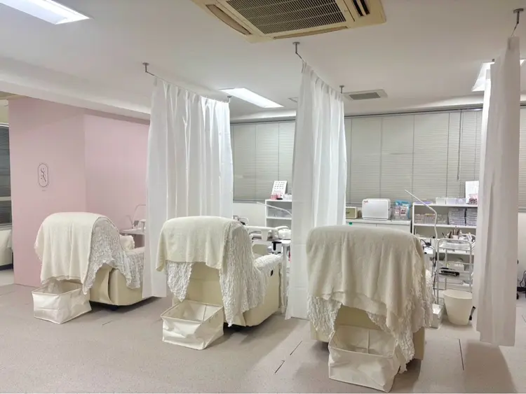 sii nailの内観・外観1