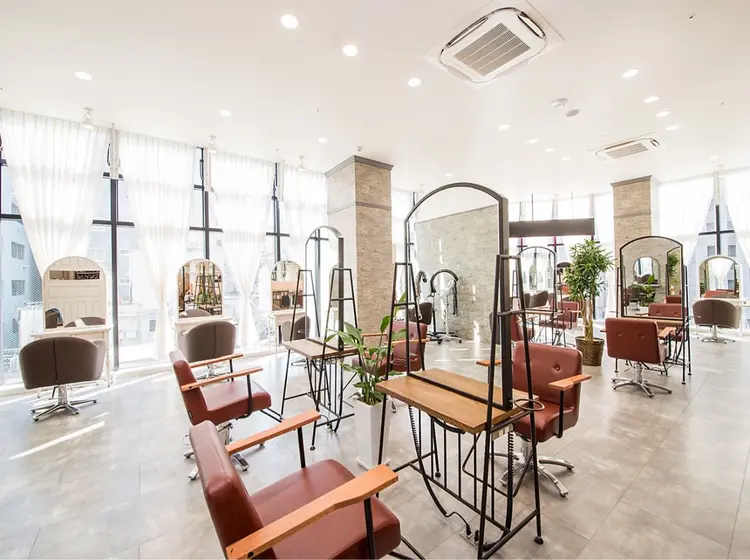 La Bless 大阪梅田の内観・外観1