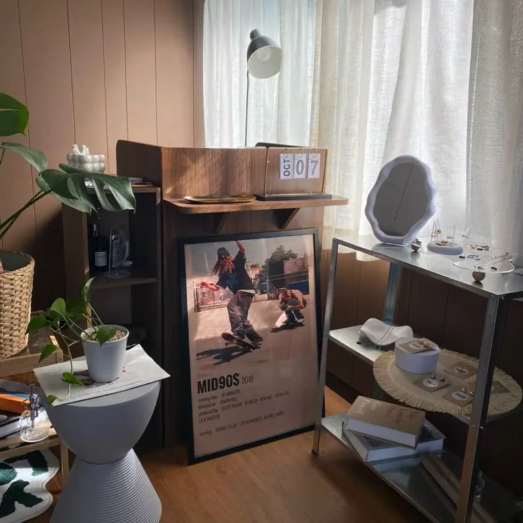 nail salon mániの内観・外観2