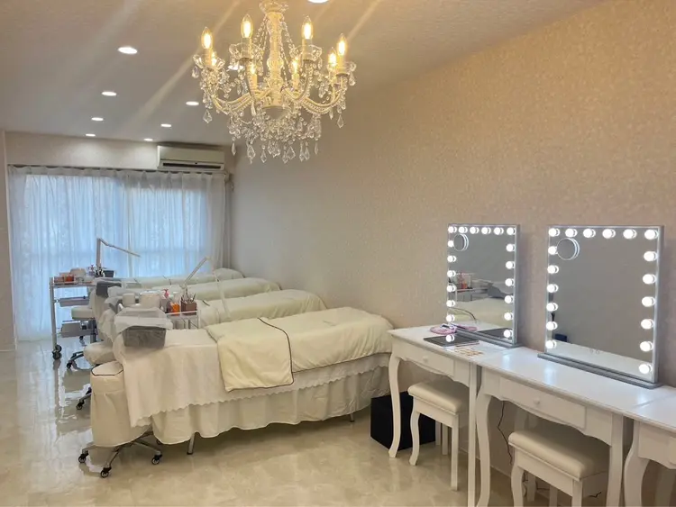 デジール駅前公園店の内観・外観1