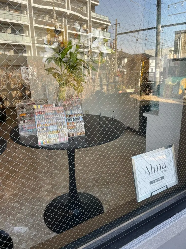 Alma by kittys 谷保店の内観・外観1