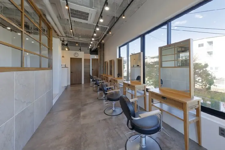 La fith elua 武庫之荘店の内観・外観2