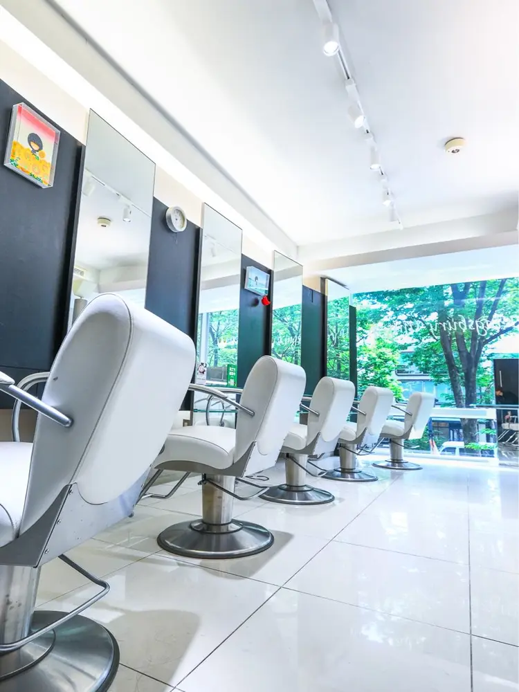 Kingsbury Unitedの内観・外観2