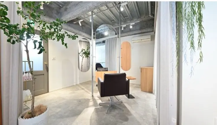 ルスリーの内観・外観1