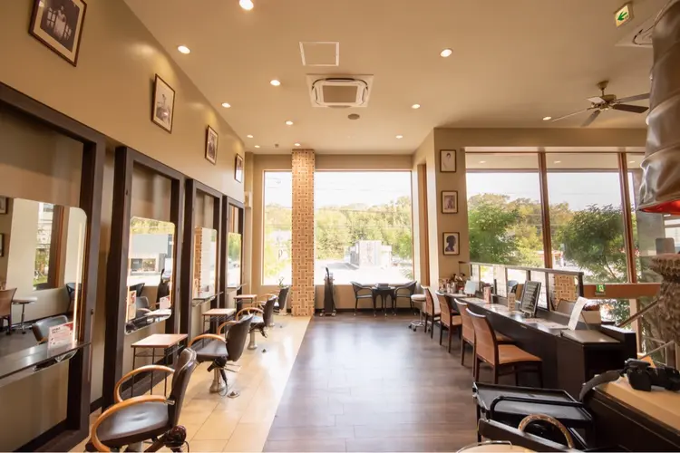 Lila四日市店の内観・外観2