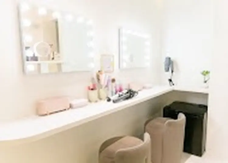 Hi Beauty 渋谷(ネイル、ハイパーナイフ6、脂肪れいきゃく、マッサージ&エステサロン)の内観・外観2