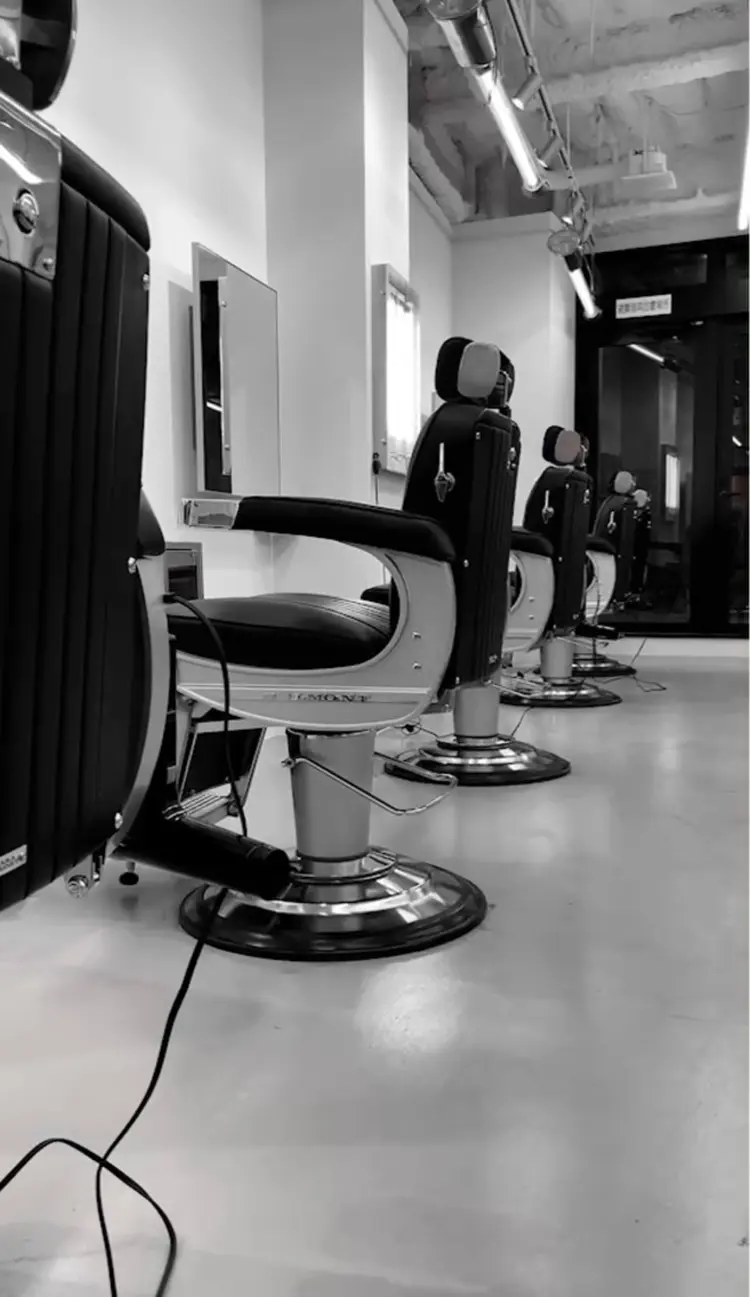 ゴールドの内観・外観2