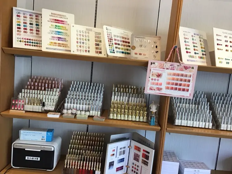 Aina nail salonの内観・外観3