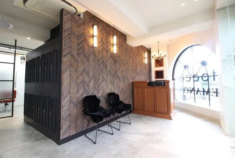 EMANONシェアサロン吉祥寺東急裏店の内観・外観1