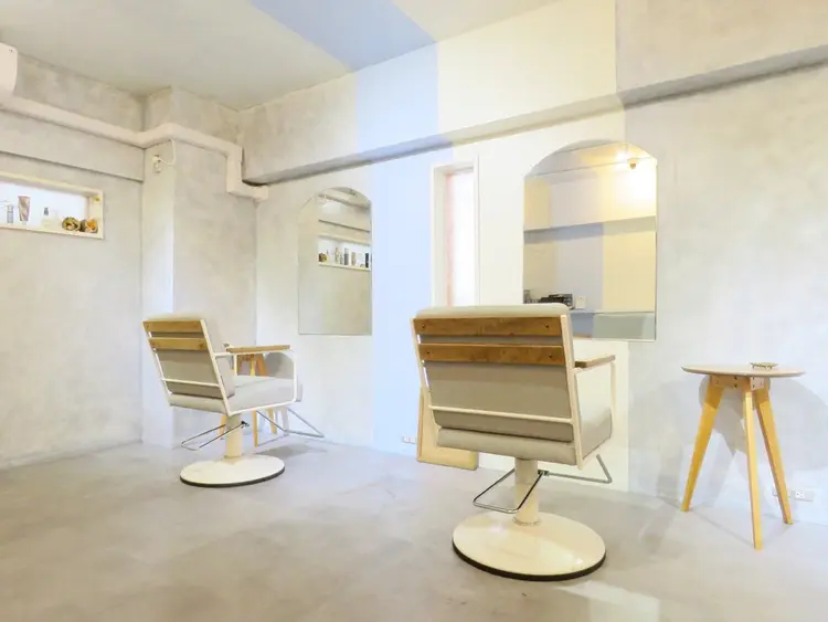 33 Acers Hair studioの内観・外観1