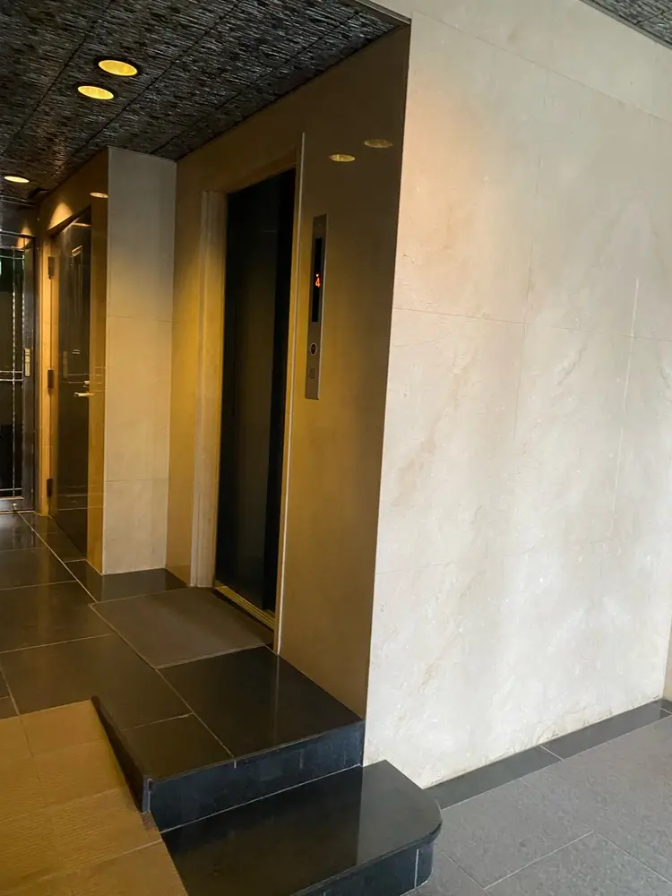 BOSSの内観・外観2