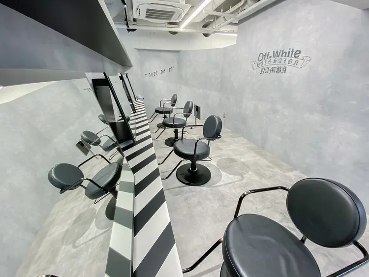 オフホワイトアンドなんばの内観・外観1