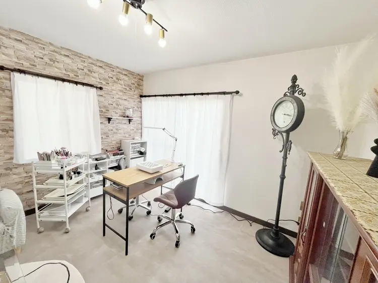 private salon  Chic_nailの内観・外観1