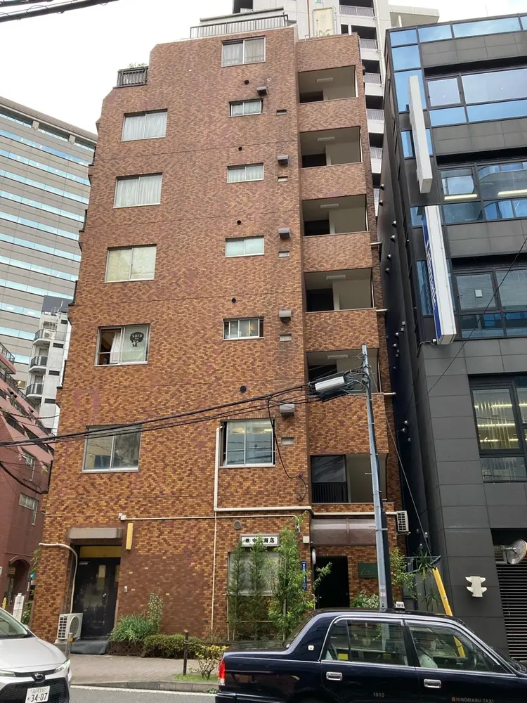 WEC Eyelashの内観・外観1