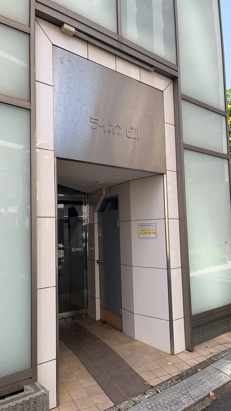 salonAZの内観・外観1