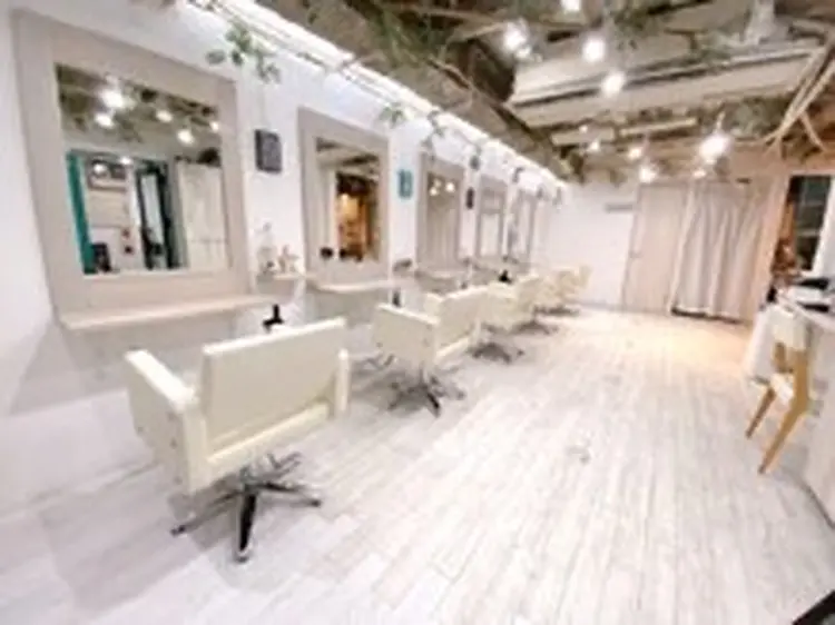 hair studio Zenの内観・外観2