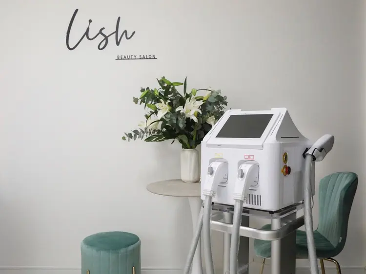 beauty  salon Lishの内観・外観2