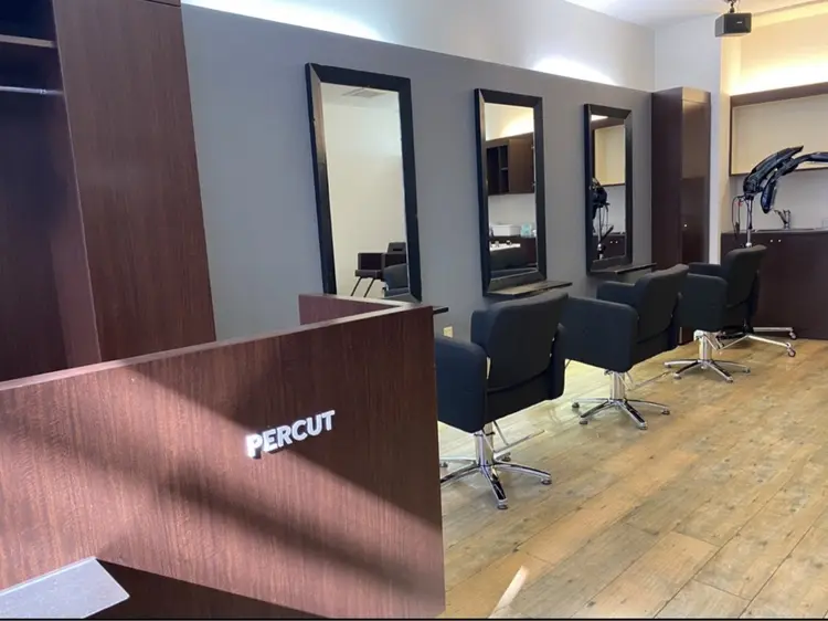 MEN'S HAIR PERCUT柏店の内観・外観2