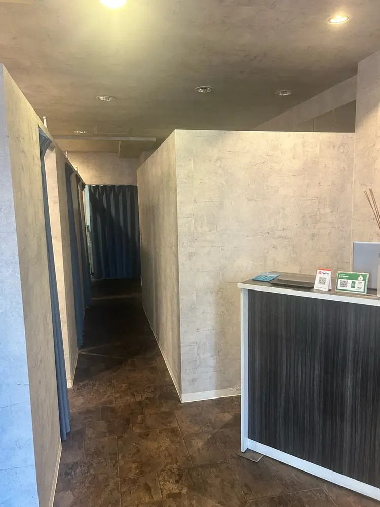 FIRSTの内観・外観2