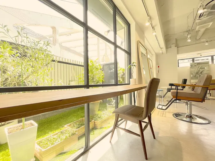 and giiniiの内観・外観1