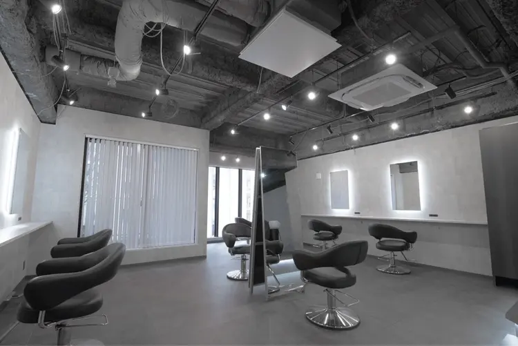 LAVEL 渋谷 髪質改善 レイヤーカットの内観・外観2