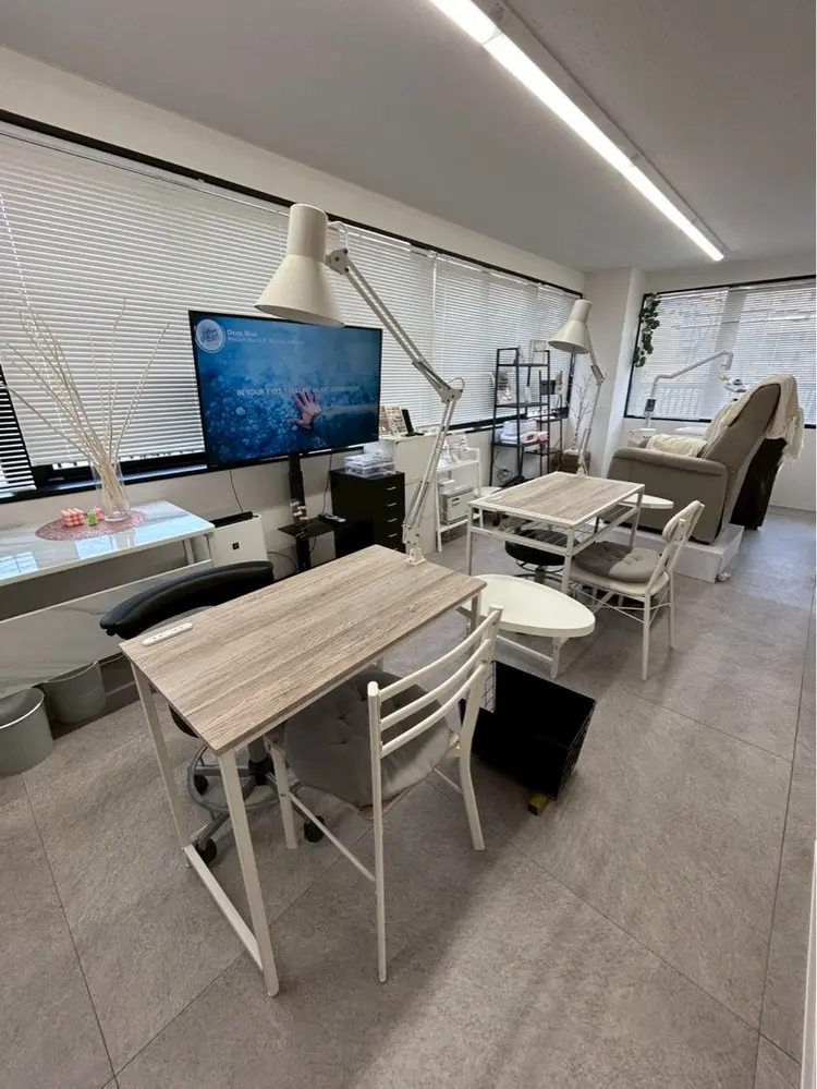 EmaNail＋KIHAKUYA堺東店【フィルイン・パラジェル取扱店】の内観・外観1