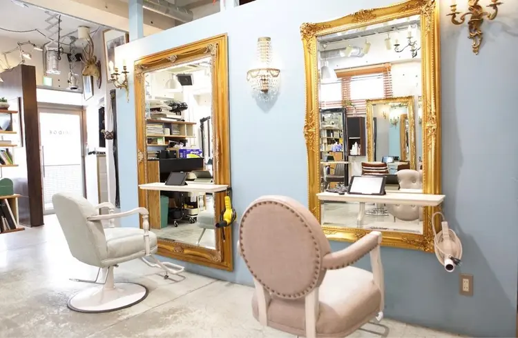 BRIDGEの内観・外観2