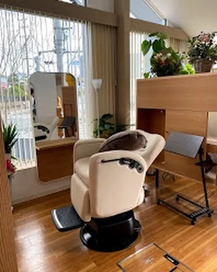 rikura hair (旧ヘアーショップ  KURA)の内観・外観3