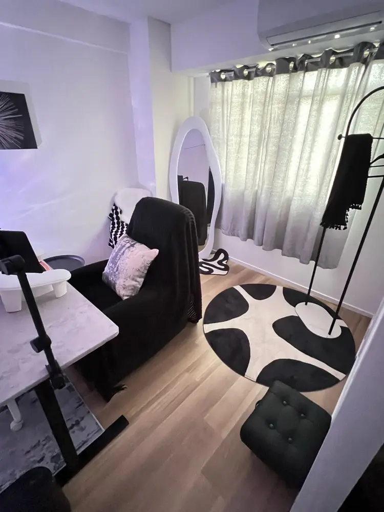 μ3.nailの内観・外観1