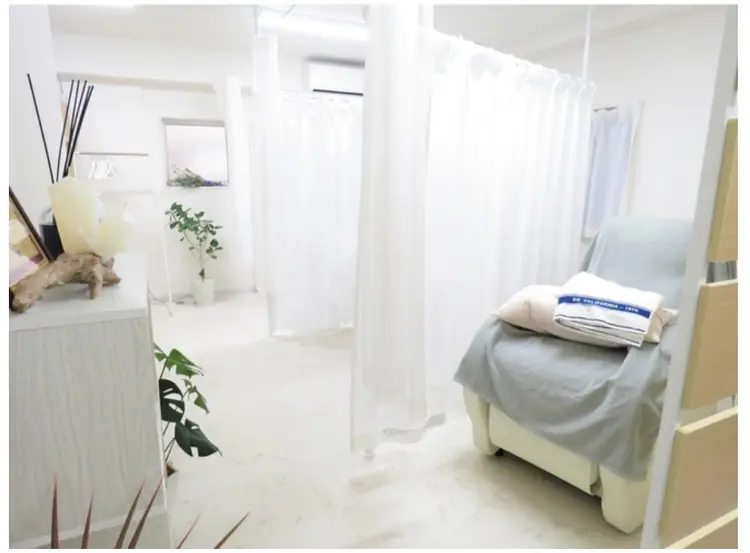 アイブロウサロンi.の内観・外観3