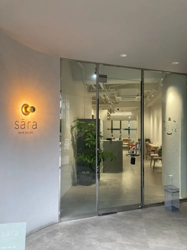 Hair salon SARAの内観・外観1