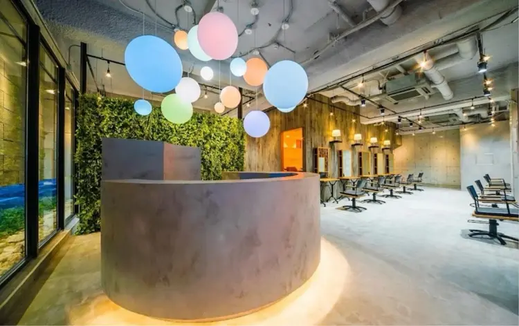 lolonois池田店の内観・外観2