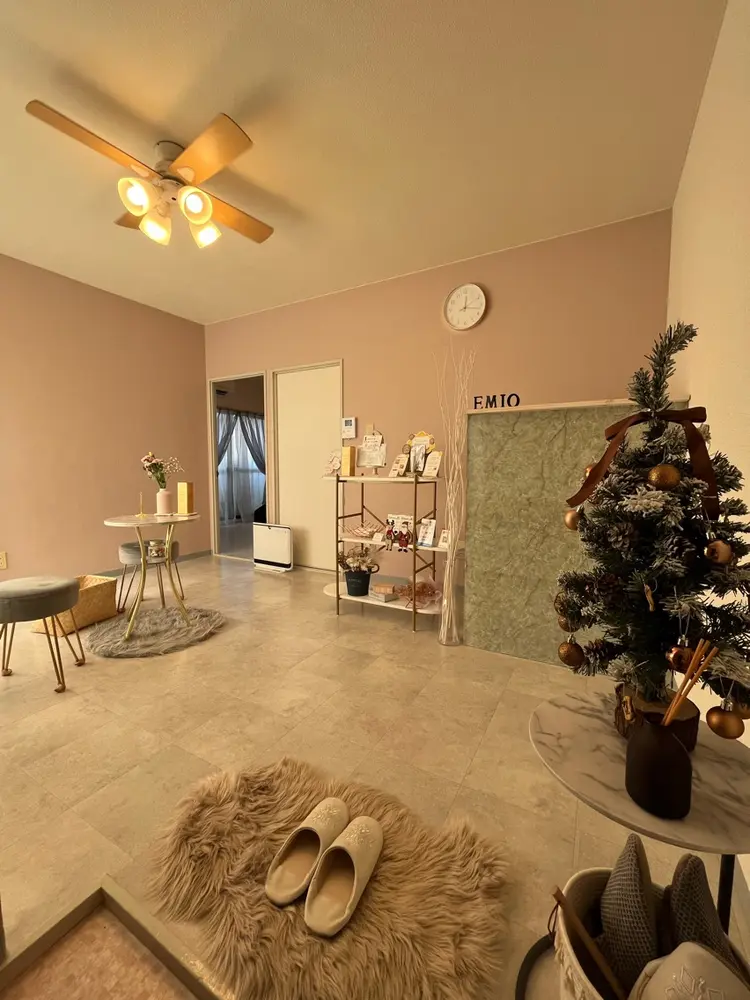 Emioの内観・外観1