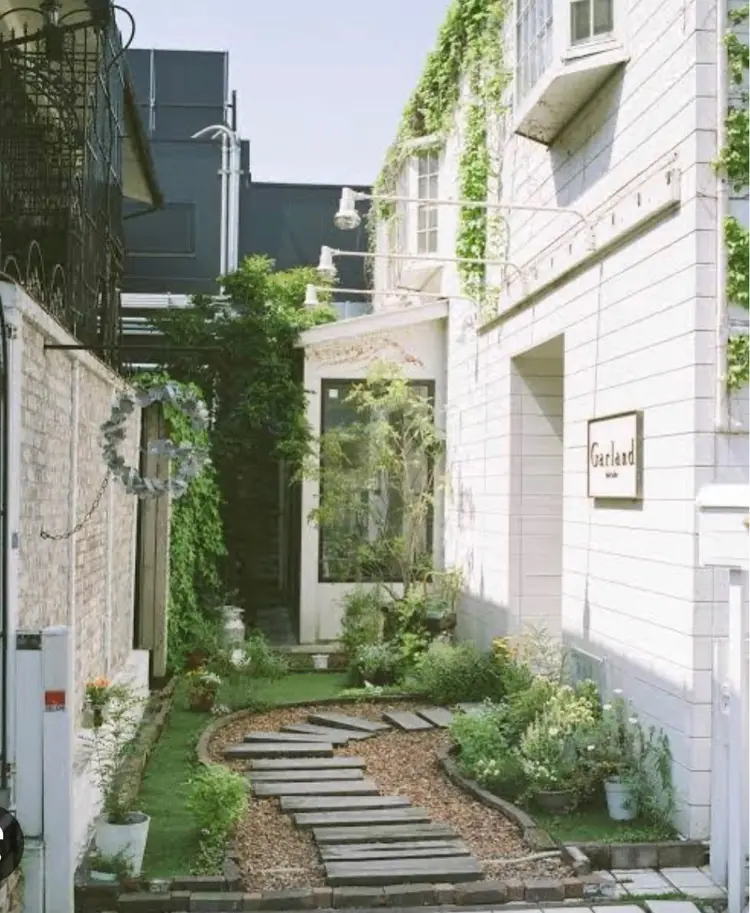 Garlandの内観・外観1