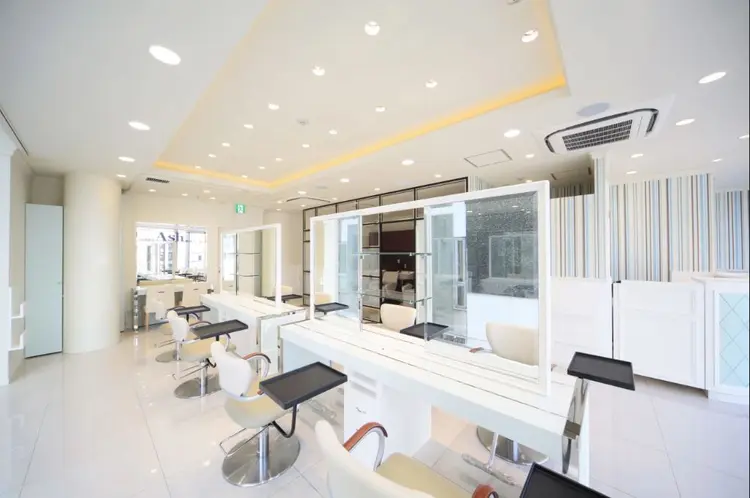 Ash 池袋店の内観・外観2