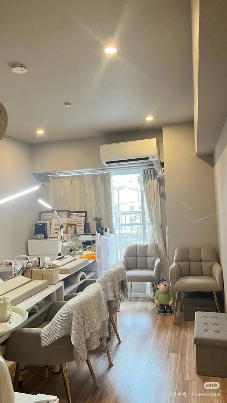 Nail salon recess池袋の内観・外観1