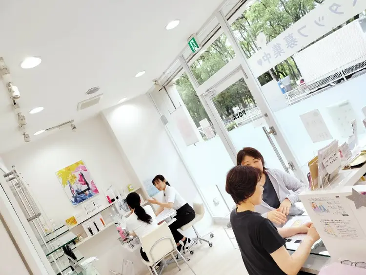 POLA　THE　BEAUTY　長居店の内観・外観2