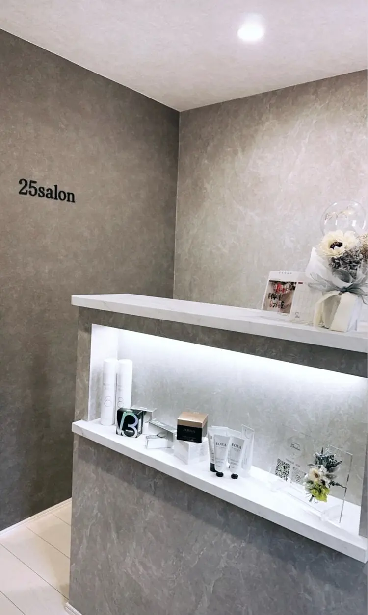25salonの内観・外観1