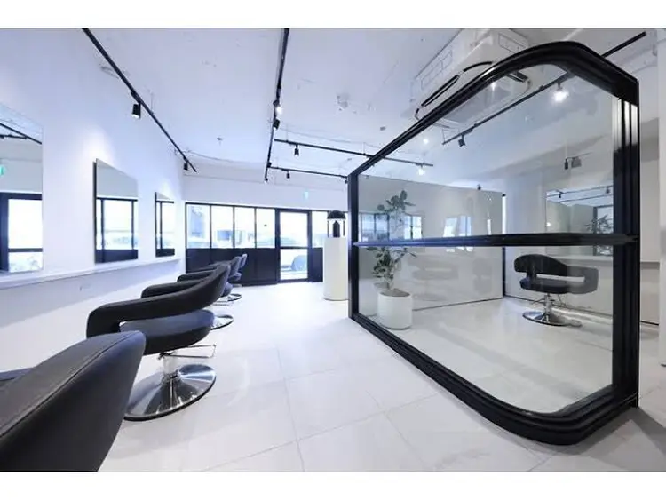 Rucy's  鶴見店の内観・外観2