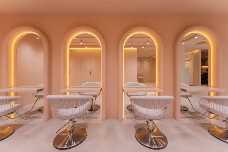 sand clear 横浜本店の内観・外観1