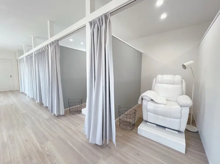 praline 松阪店 eyelash salonの内観・外観1