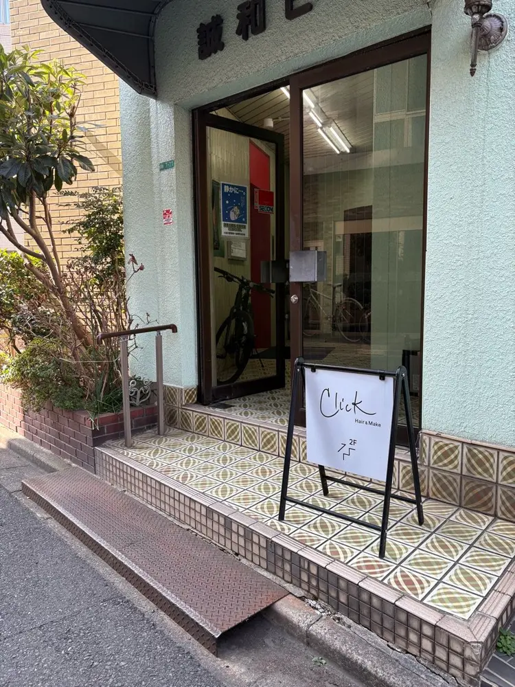 Clickの内観・外観1