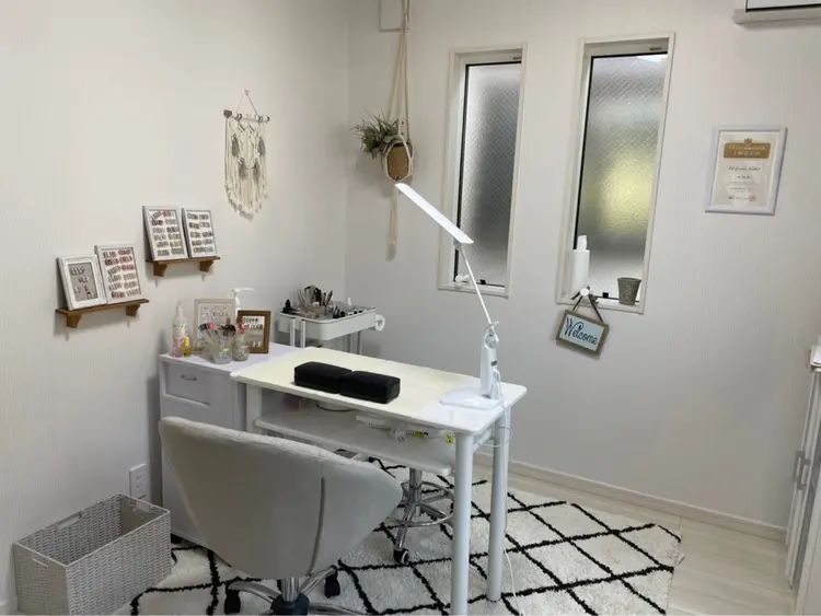 shine_nailの内観・外観1