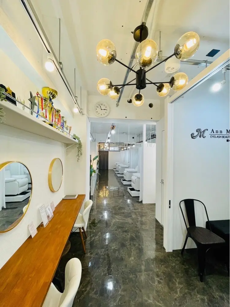 Ann Moss 日本橋店の内観・外観2