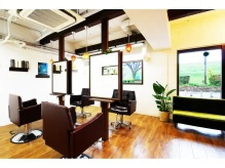 ソヨ　ヘアミュージアムの内観・外観2